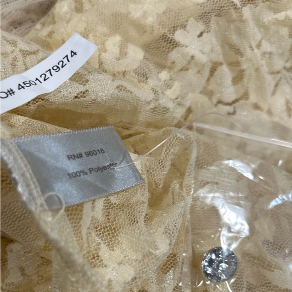 Brand new BOSTON PROPER VICTORIAN LACE TOP in a cream color in size large - Picture 14 of 16